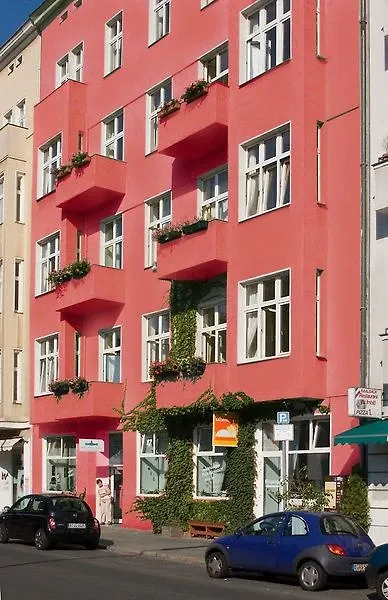 Happy Go Lucky Hotel + Hostel Berlin