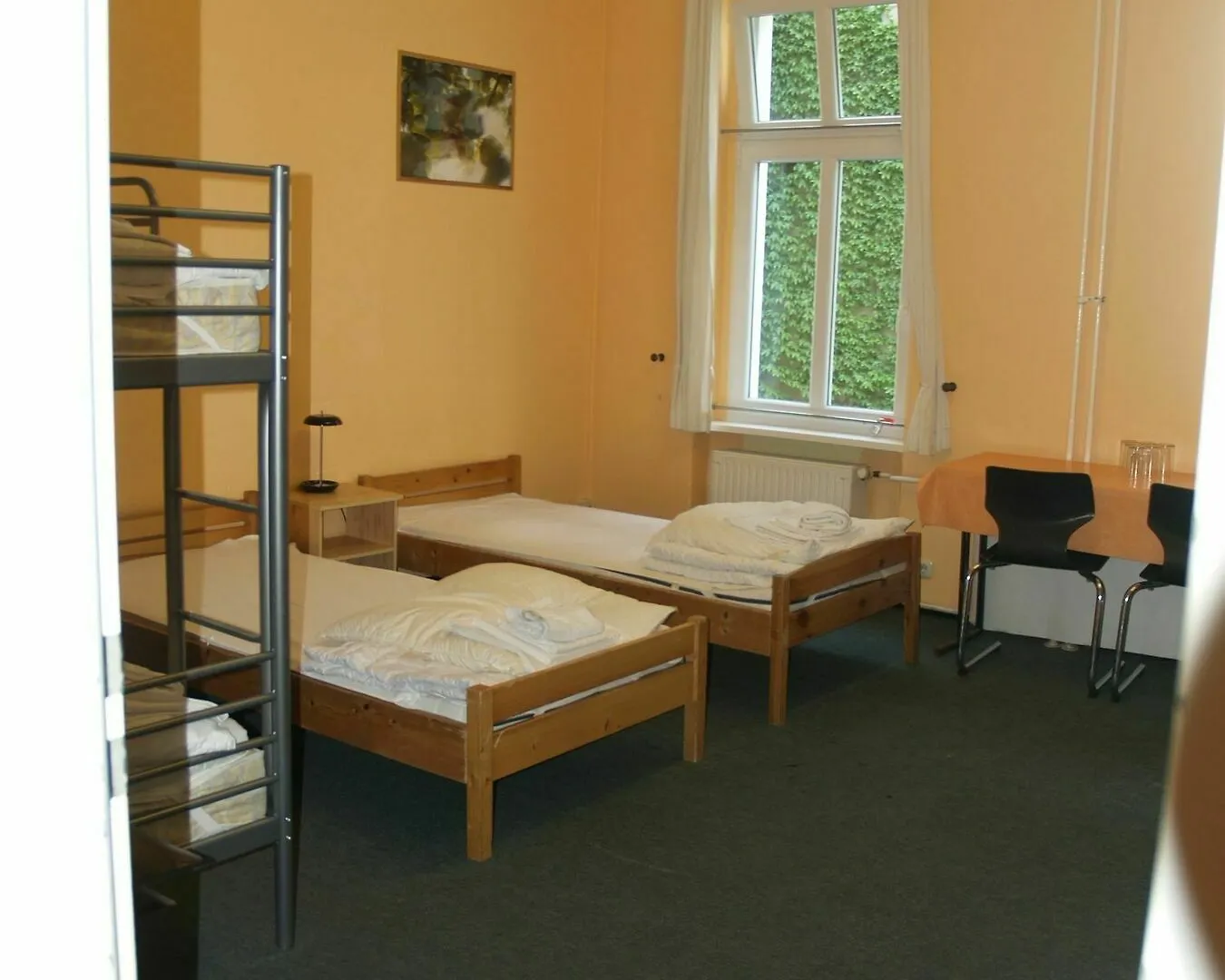 Happy Go Lucky Hotel + Hostel Berlin