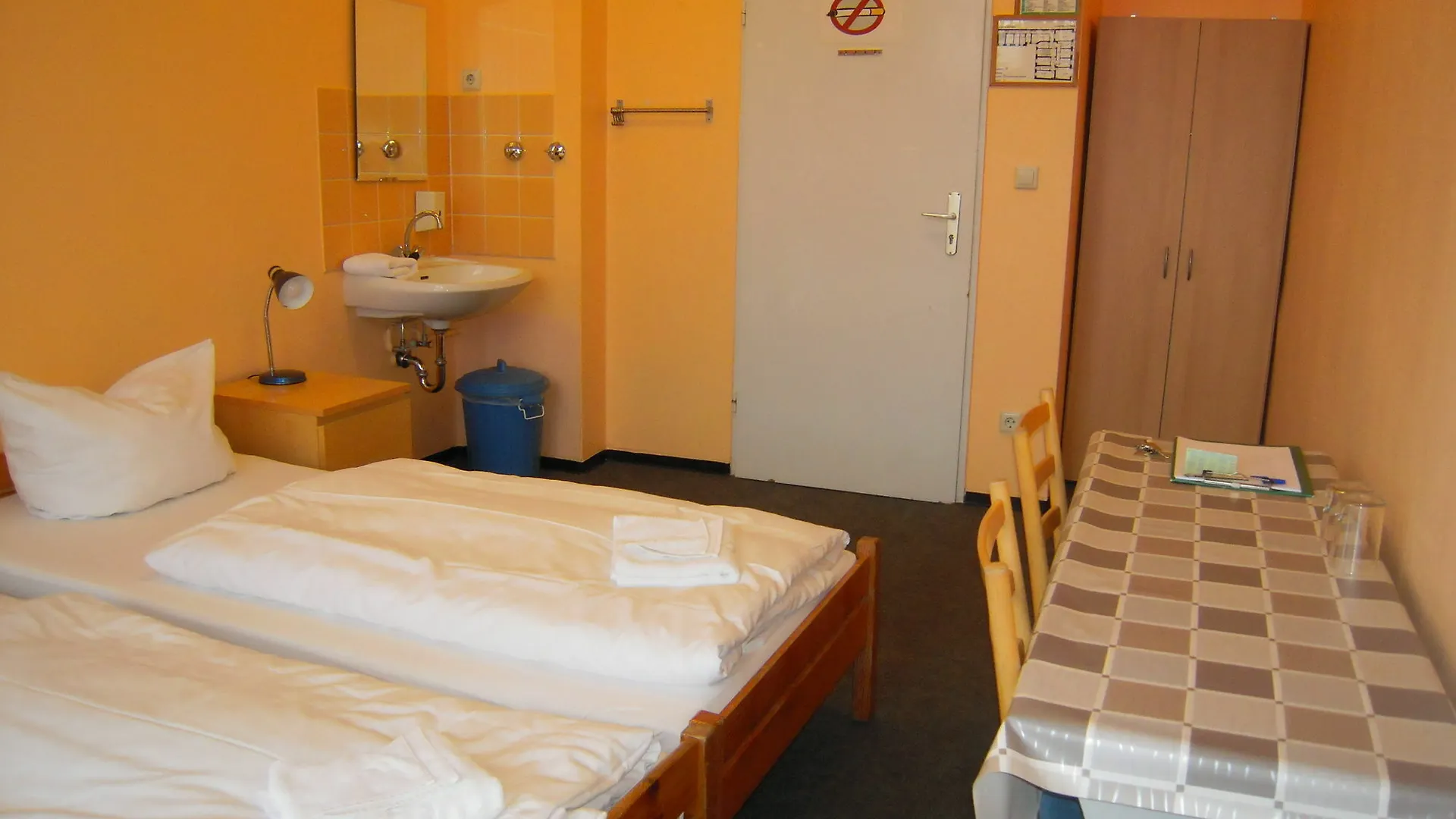 Happy Go Lucky Hotel + Hostel Berlin 0*,  Germany