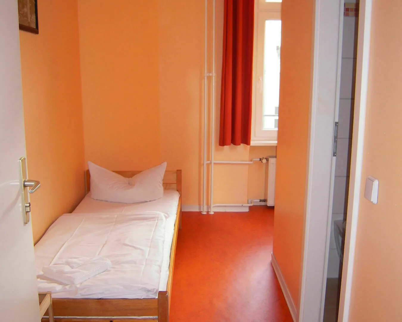 Happy Go Lucky Hotel + Hostel Berlin