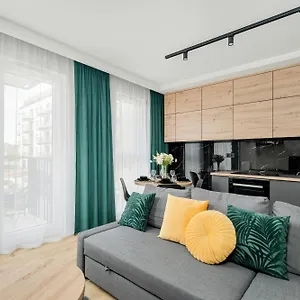 https://elegant-apartment-with-balcony-pozna-by-renters.poznan-hotels.com