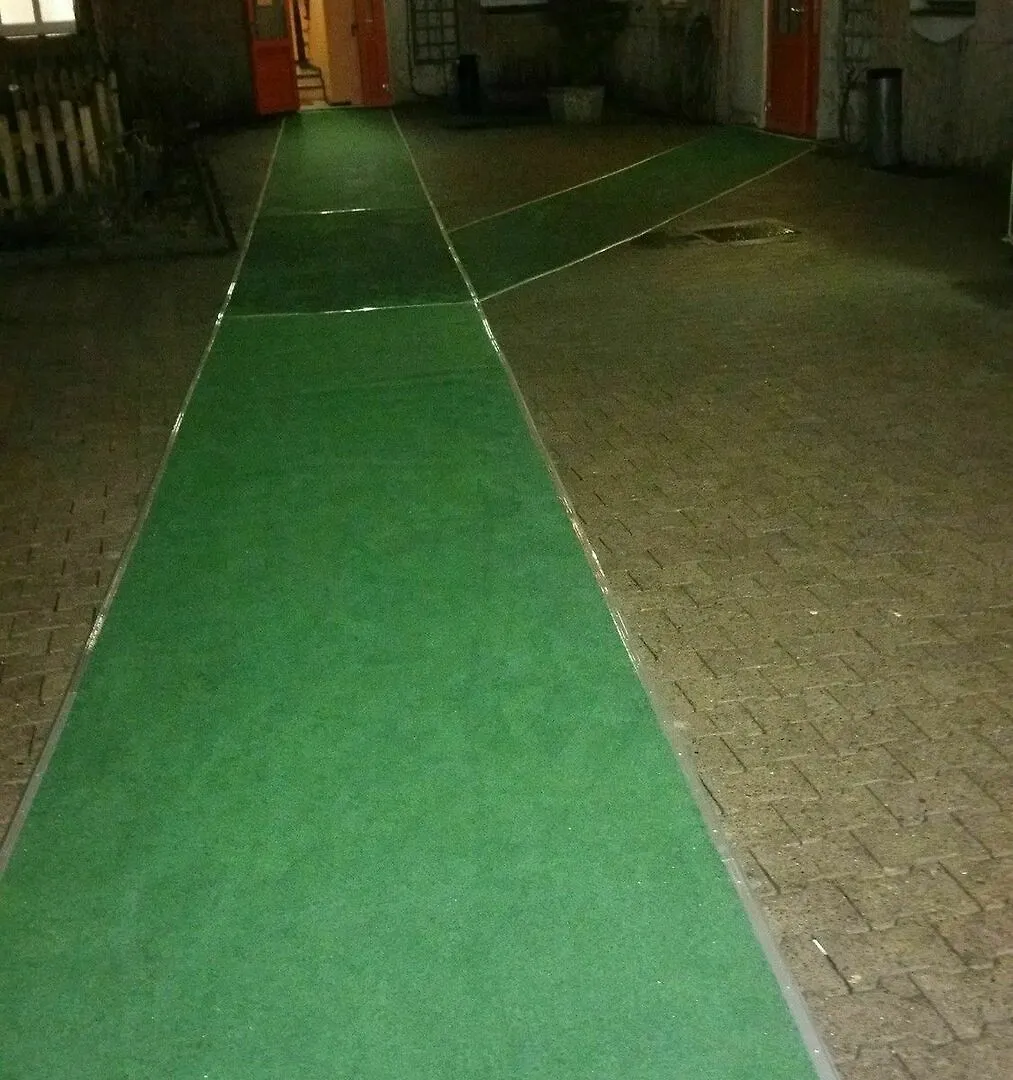 Happy Go Lucky Hotel + Hostel Βερολίνο 0*,