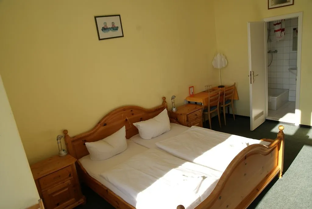 Happy Go Lucky Hotel + Hostel Berlino Germania